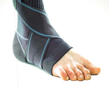Toes strain bandage