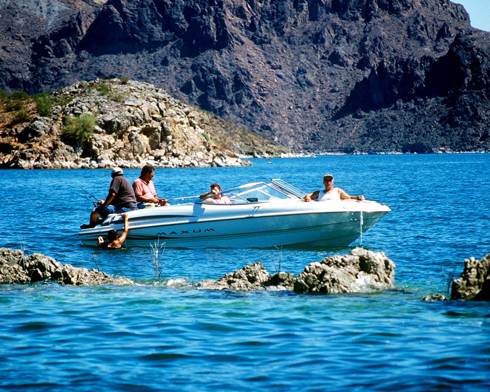Fishing and boating on Lake Mead