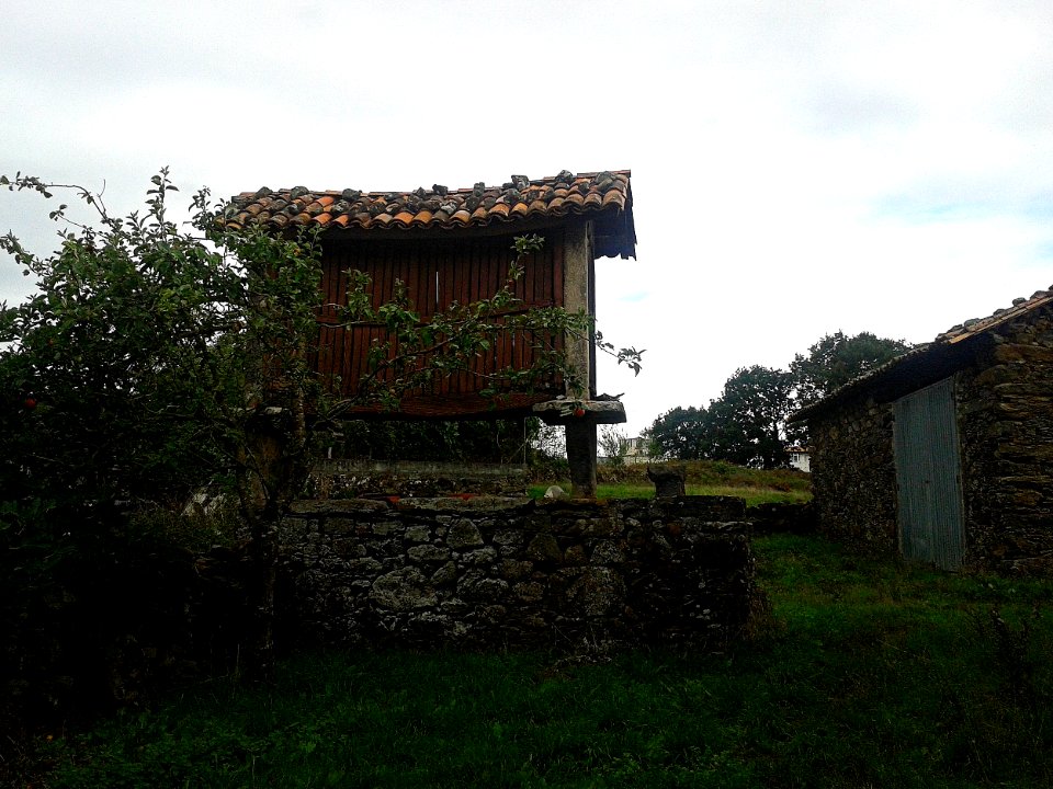 Hórreo enxebre en Furelos
