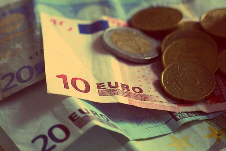 Bills coins currency