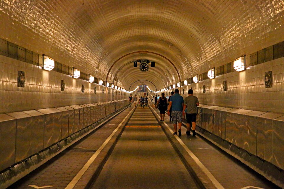 Transit lighting light