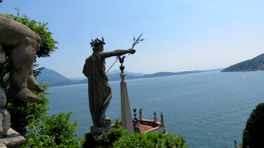 Isola bella e isola pescatori photo