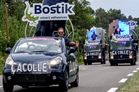 Caravane publicitaire 1376