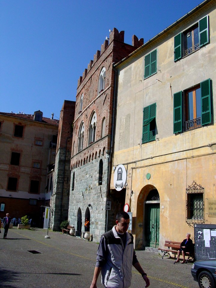 070 - Noli - Palazzo comunale