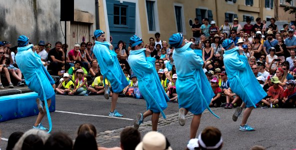 Nageuses sur bitume -