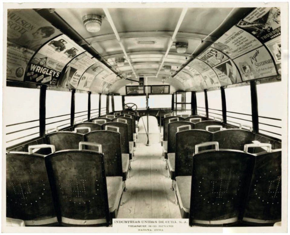 Buses manufactured by Industrias Unidas de Cuba photo