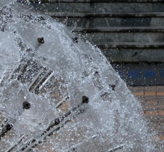 Half-sphere fountain