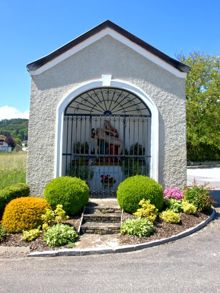 Religious building symbol