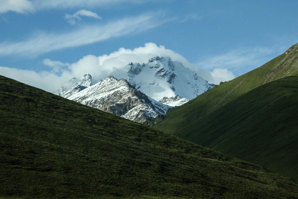 Green grass scenery mountain landscape