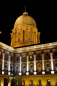 Dome buildup building