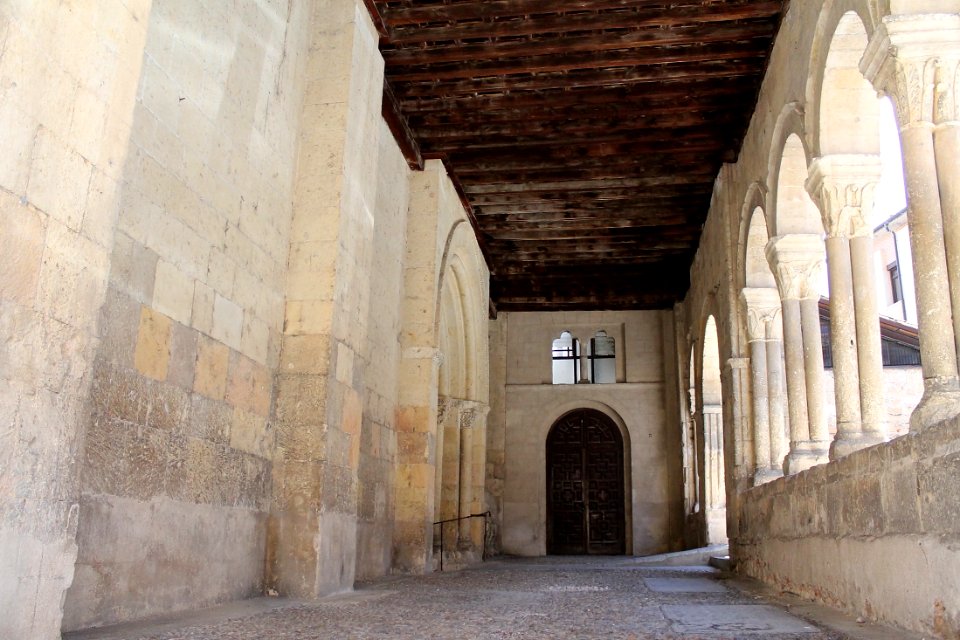 Atrio de La Trinidad. Segovia