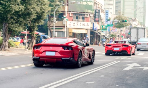812 Superfast & 488 GTB spider