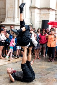 Barada street - Musiciens acrobates -  Barada street - Acrobatic musicians -  Barada Straße - Musiker Akrobaten -