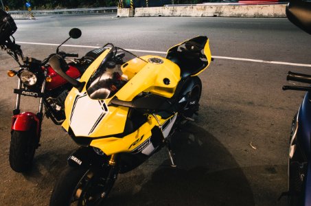 2015 Yamaha R1 photo