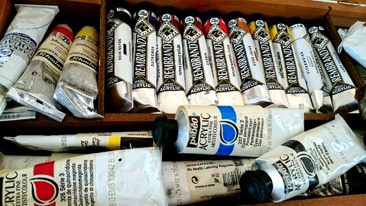 Acrylics oil pigments