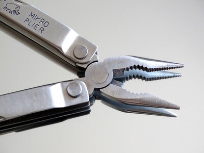 Chrome steel access jam