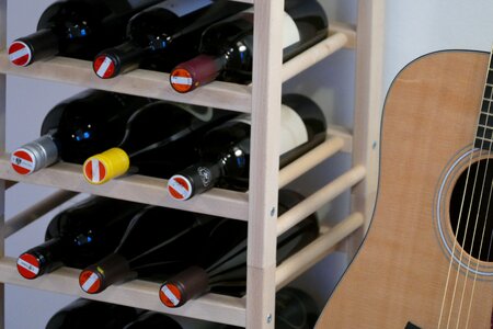 Guitar wine wine rack