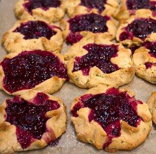 Mini pie blackberry blueberry