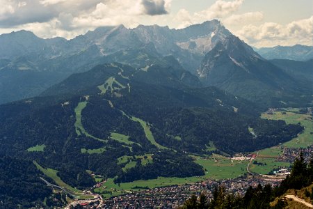 Blick vom Wank zur Zugspitze photo