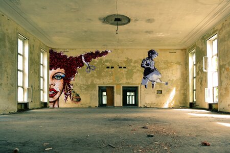 Graffiti room wall photo
