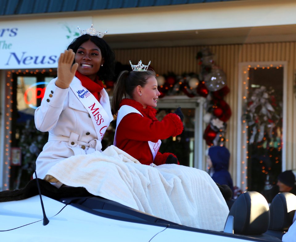 70C - Miss Capital City Nia Franklin & Miss Clayton Carolina Princess
