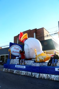 71 - Zaxby's Chicken Getting Ready to Dive Under Lines