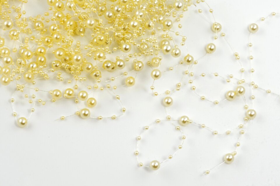 Artificial pearls plastic jewellery