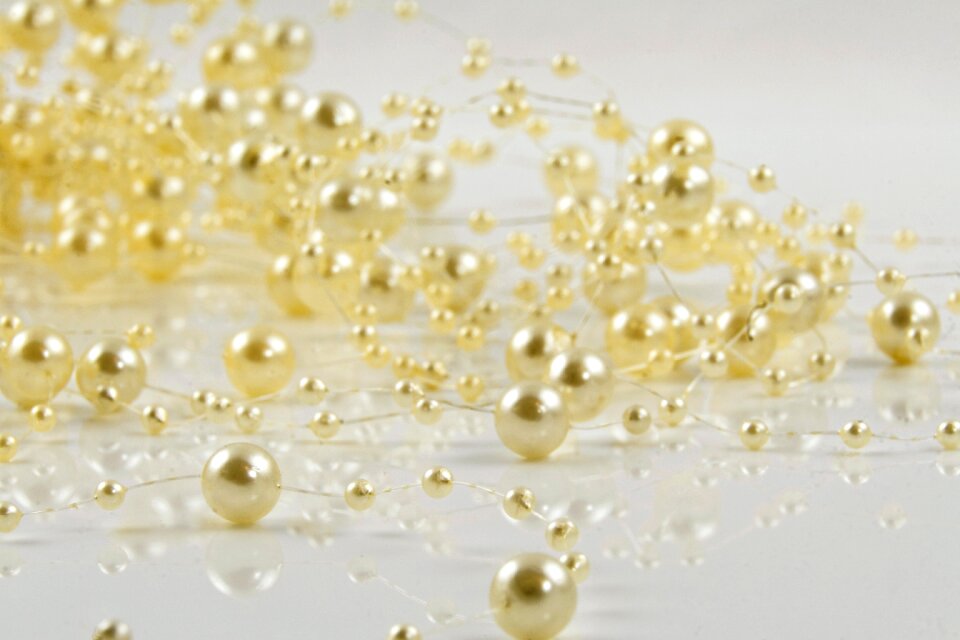 Artificial pearls plastic jewellery