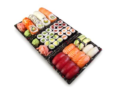 Maki fish raw