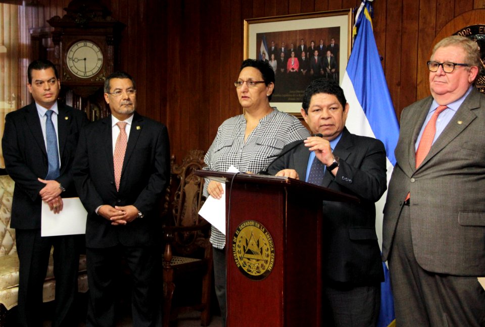 Presentación propuesta Ley de Contribución Especial para Seguridad