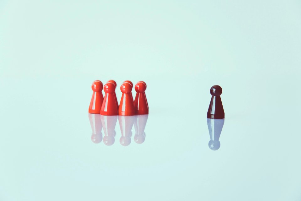symbol metapher leadership or exclusion