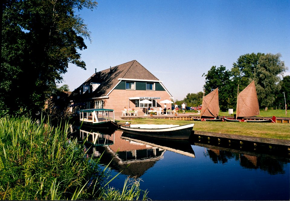 Hotel De Harmonie --- Giethoorn
