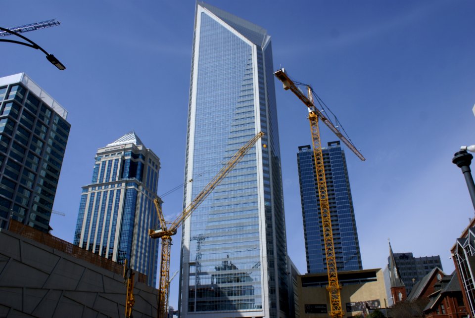 20201023 construction in uptown