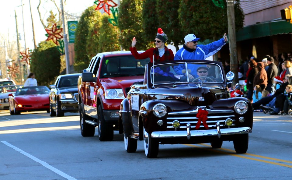 7 - Mayor Pro Tem Michael & Betsy Grannis - Reuben Massey 1948 Ford Super Deluxe