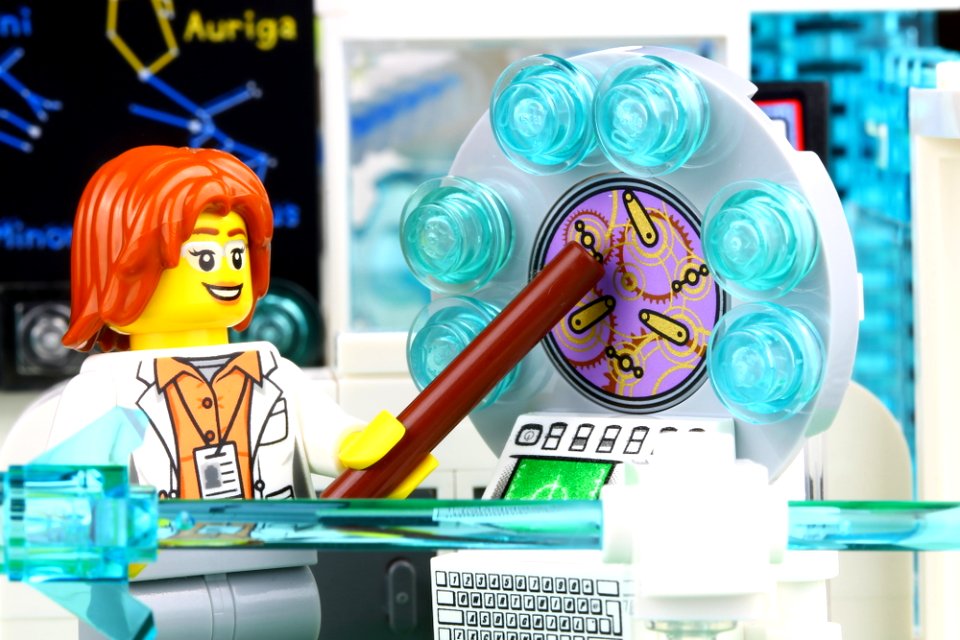 LEGO discovers gavity waves sm