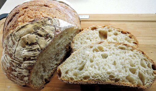 Baked food brown bread photo