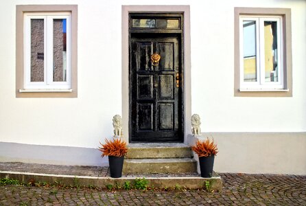 Architecture front door input range