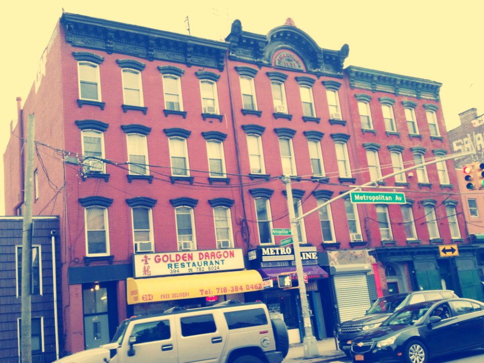 Metropolitan Avenue, Williamsburg, NY | March 27, 2015