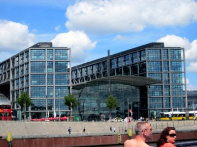 Hauptbahnhof Berlin photo