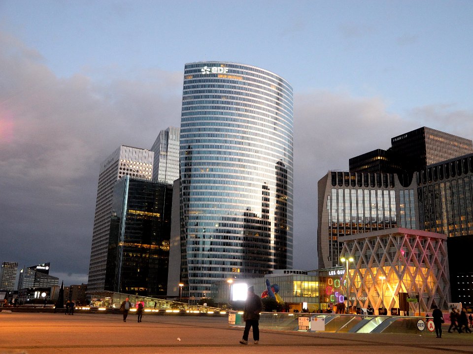 La Defense Soleil couchant