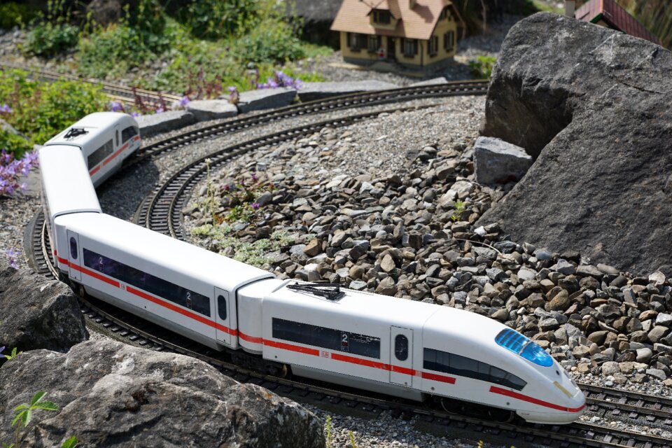 Train transport rails