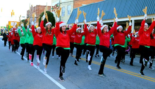 30 - Clayton School of Dance (Float Sponsored by TR Lee) 3