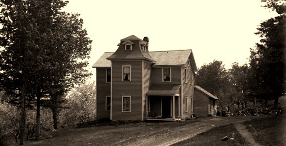 Built by O.B. Parrish 1877, photo ca. 1900
