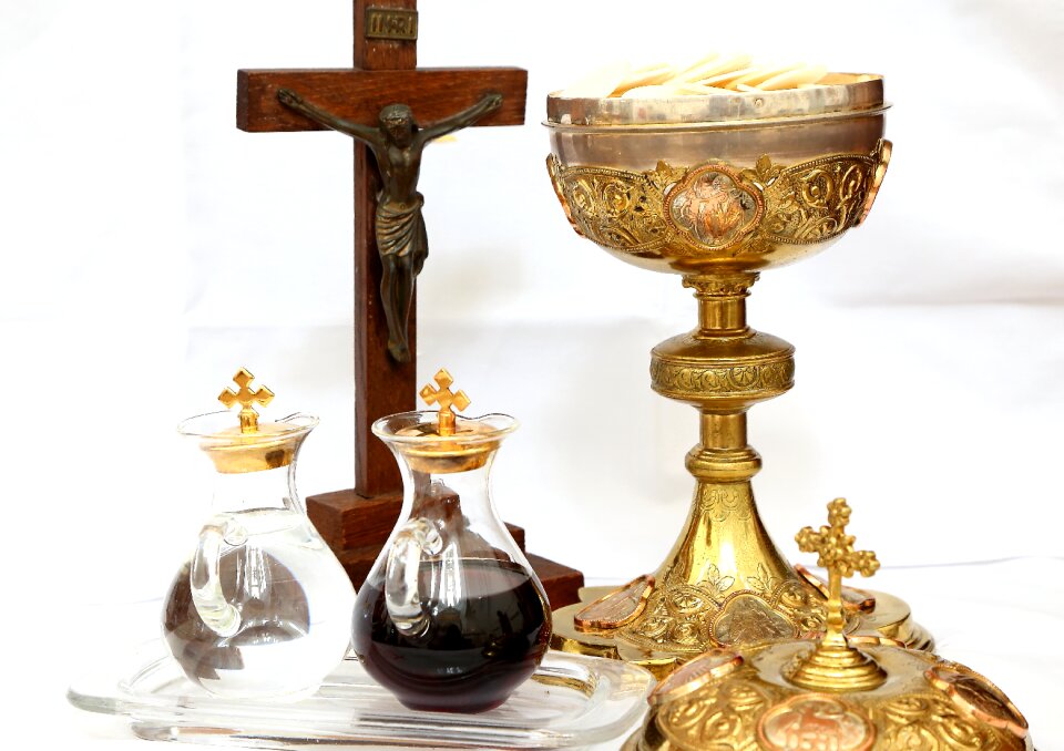 Wine water eucharist
