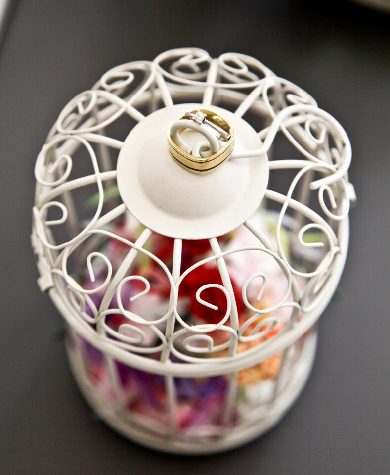 Cage wedding detail