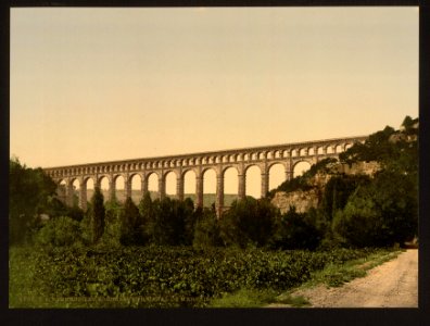 Roquefavour Aqueduct, Marseilles Canal, Orange, Provence, France