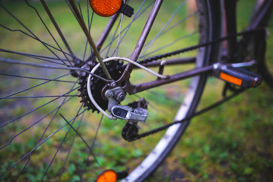 Wheel spokes cycling