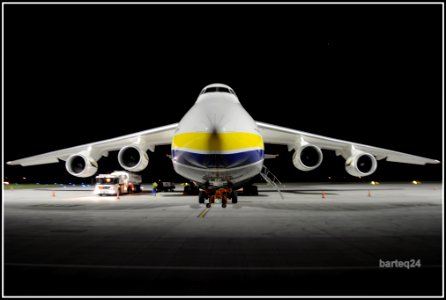Antonov AN-124-100M
