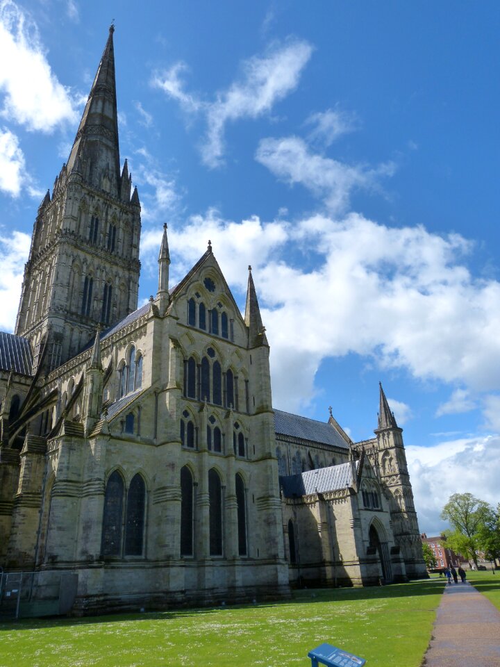 Church cathedral historically