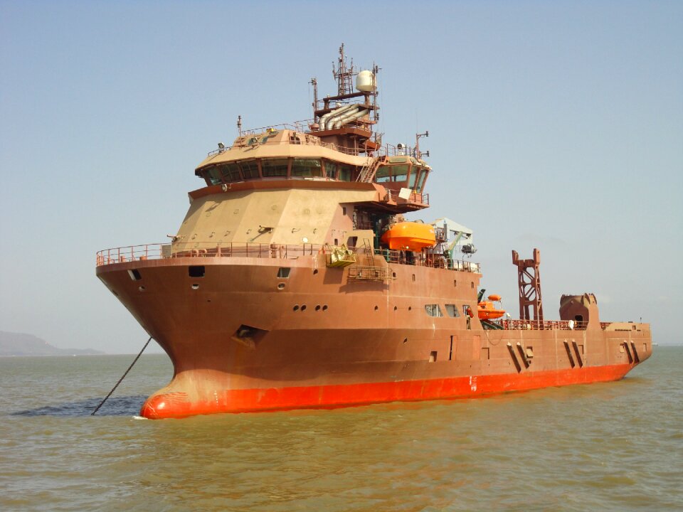 Shipping blue transport